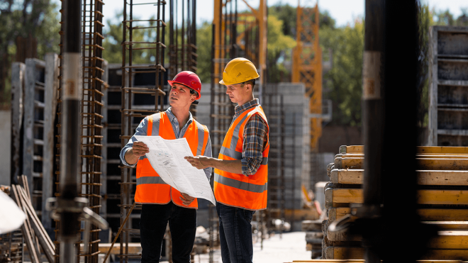 how to hire a construction manager