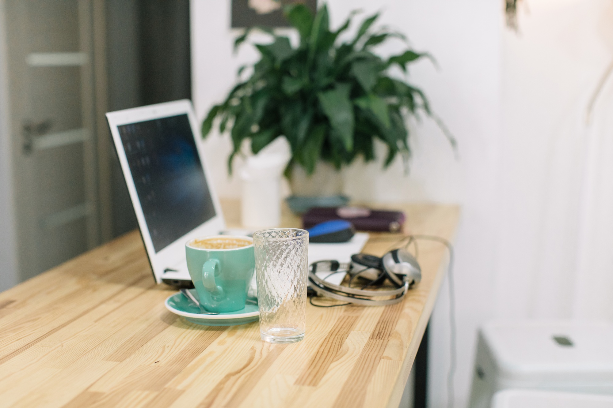 Concept of freelance working. Concept of blogging. Interior in scandinavian style.